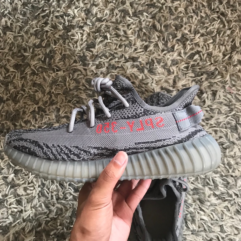 Yeezy 350 V2 “Beluga 2.0” Size 8